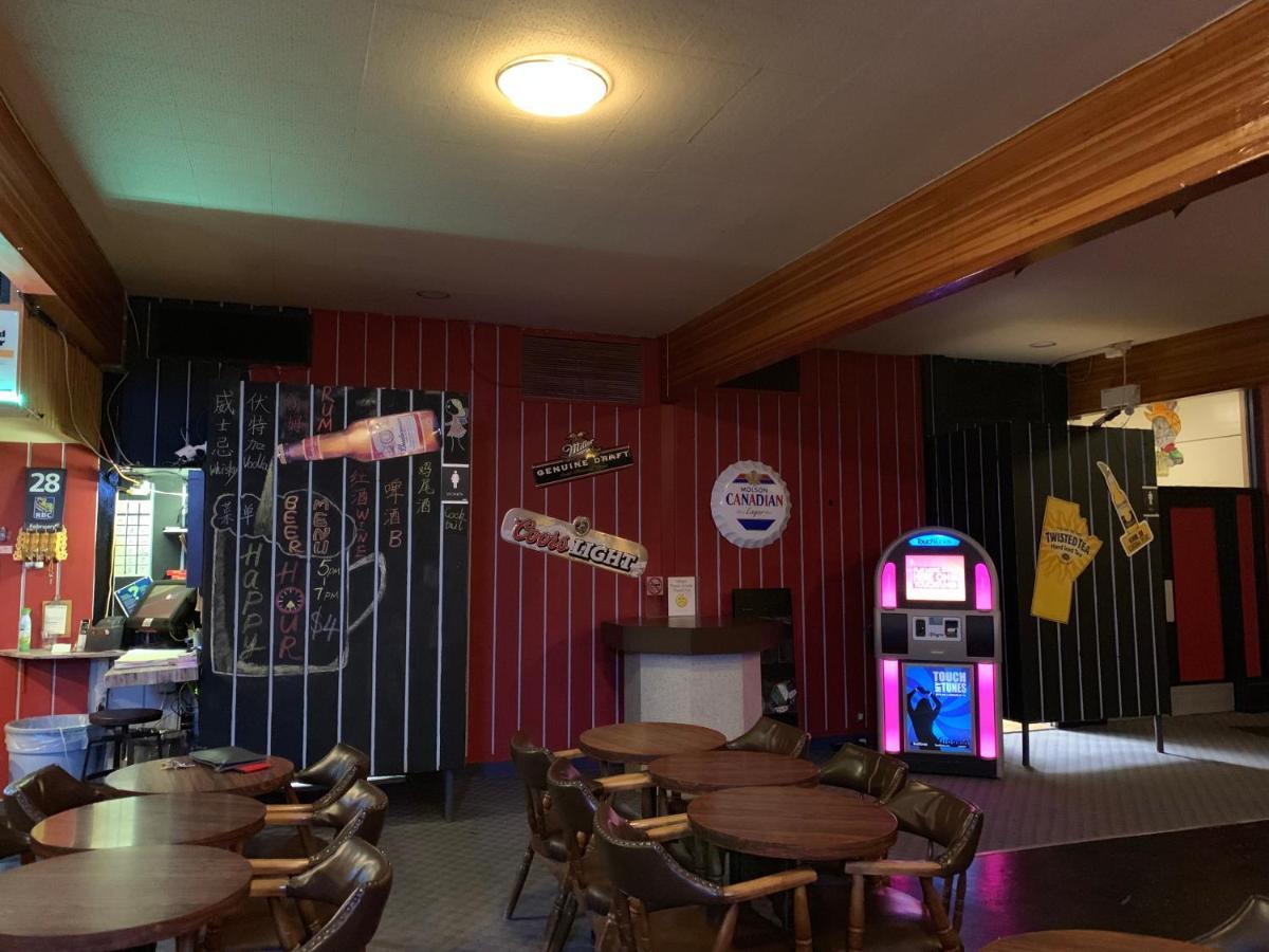 Manitou Motor Inn 외부 사진