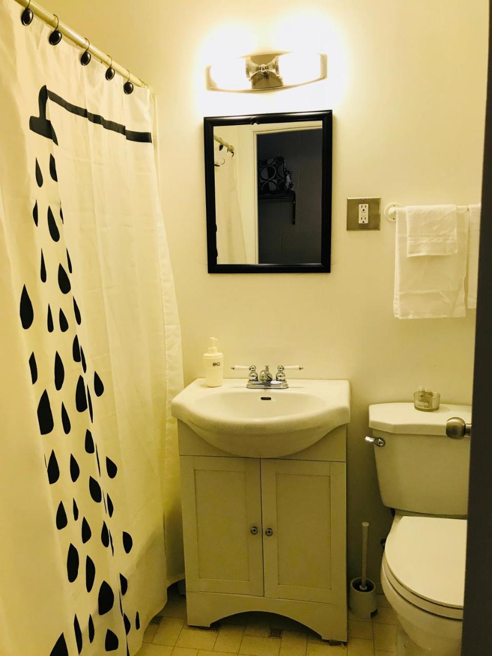 Manitou Motor Inn 외부 사진